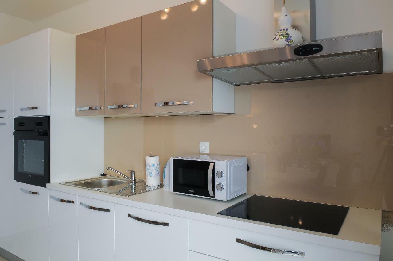 Apartment Petar Kastela Exterior photo